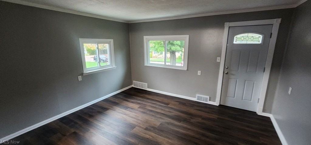 202 Rosewood Ave #204 - Photo 7 of 15