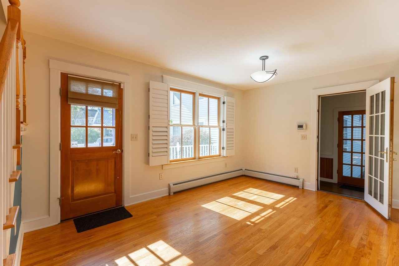 796 Middle St #3 - Photo 3 of 35
