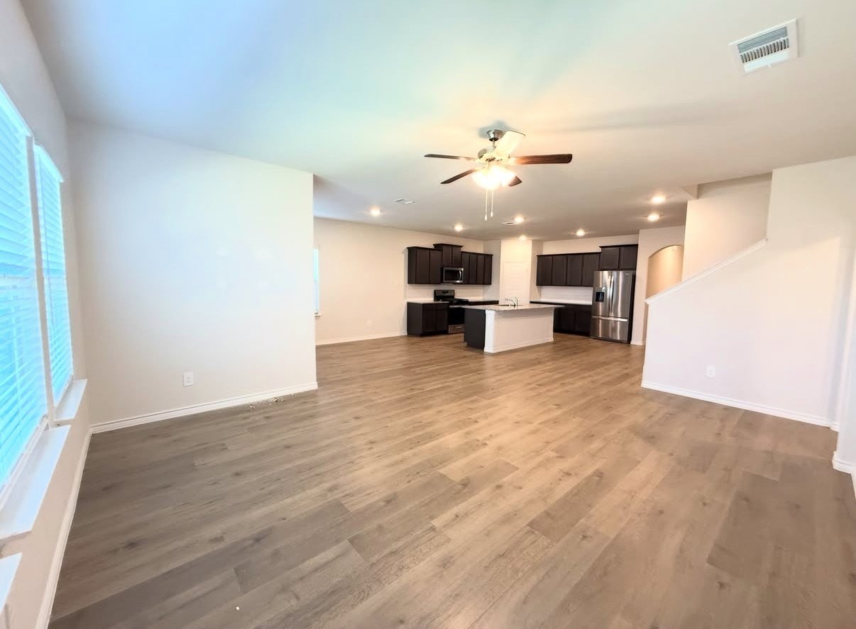 428 Revival Rd - Photo 4 of 19