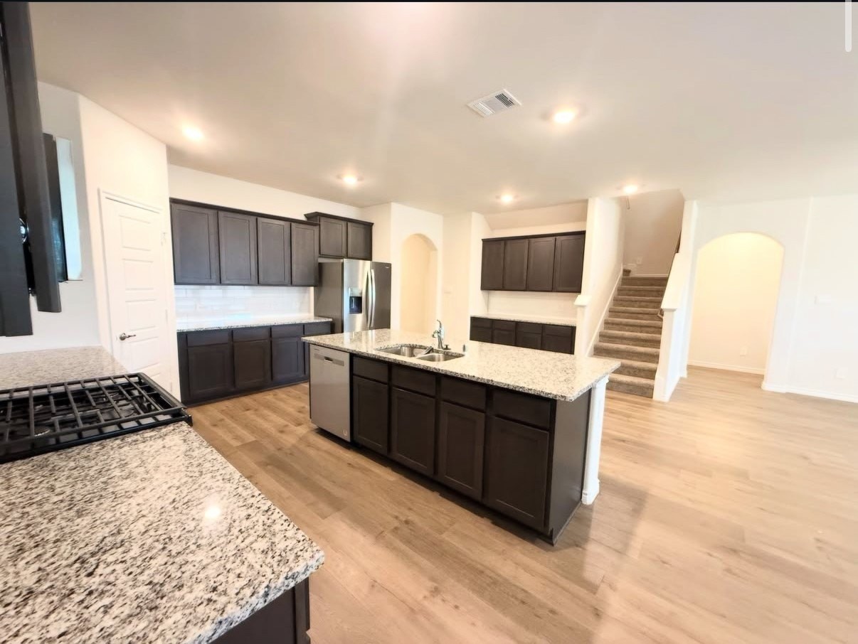 428 Revival Rd - Photo 6 of 19