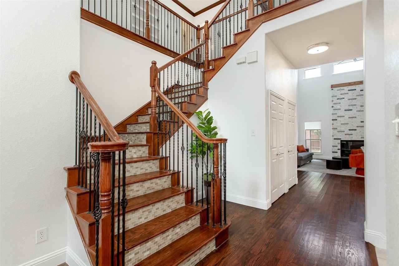 7417 Hidden Cove Ln - Photo 6 of 40