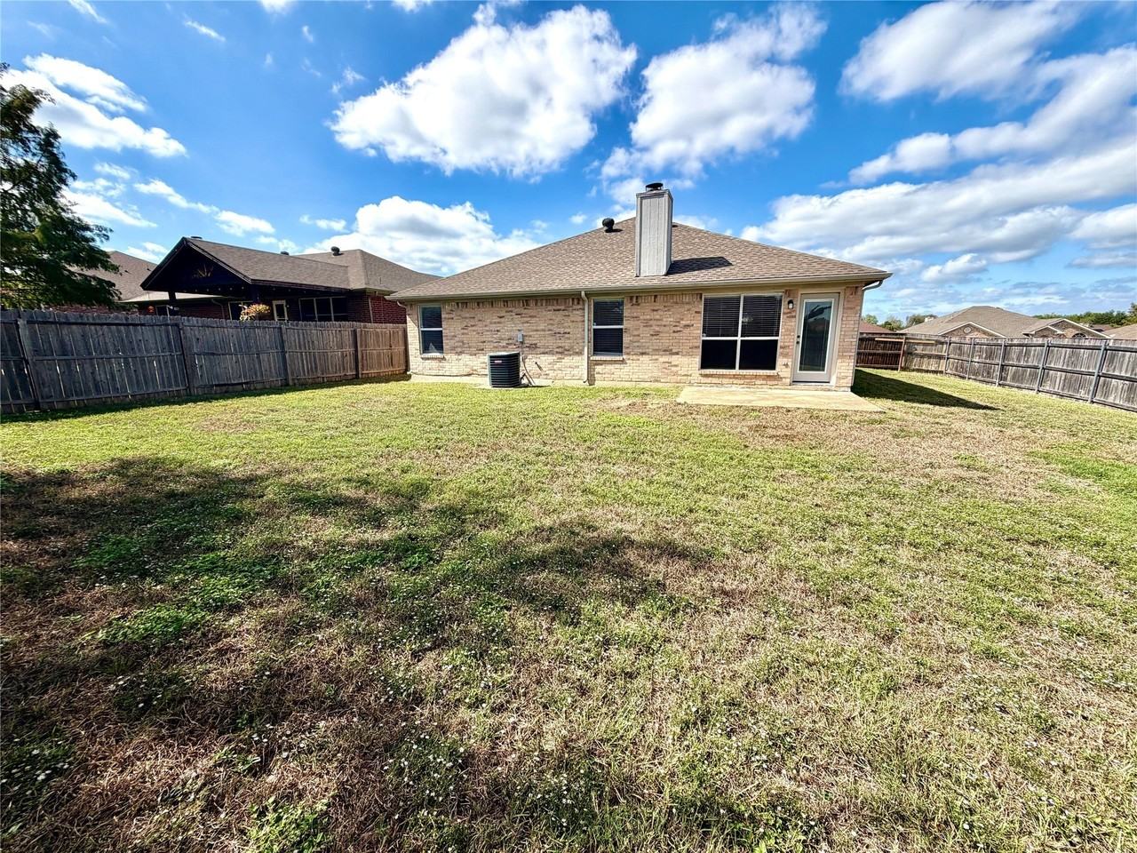 6001 Garden View Dr - Photo 2 of 18