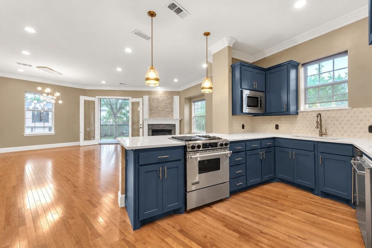 5102 Ridgedale Ave - Photo 4 of 14