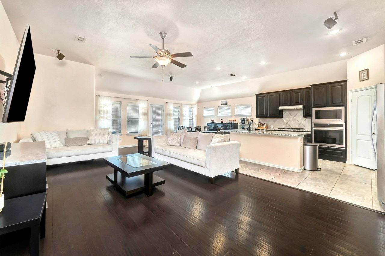 1008 Hoxton Rd - Photo 5 of 22