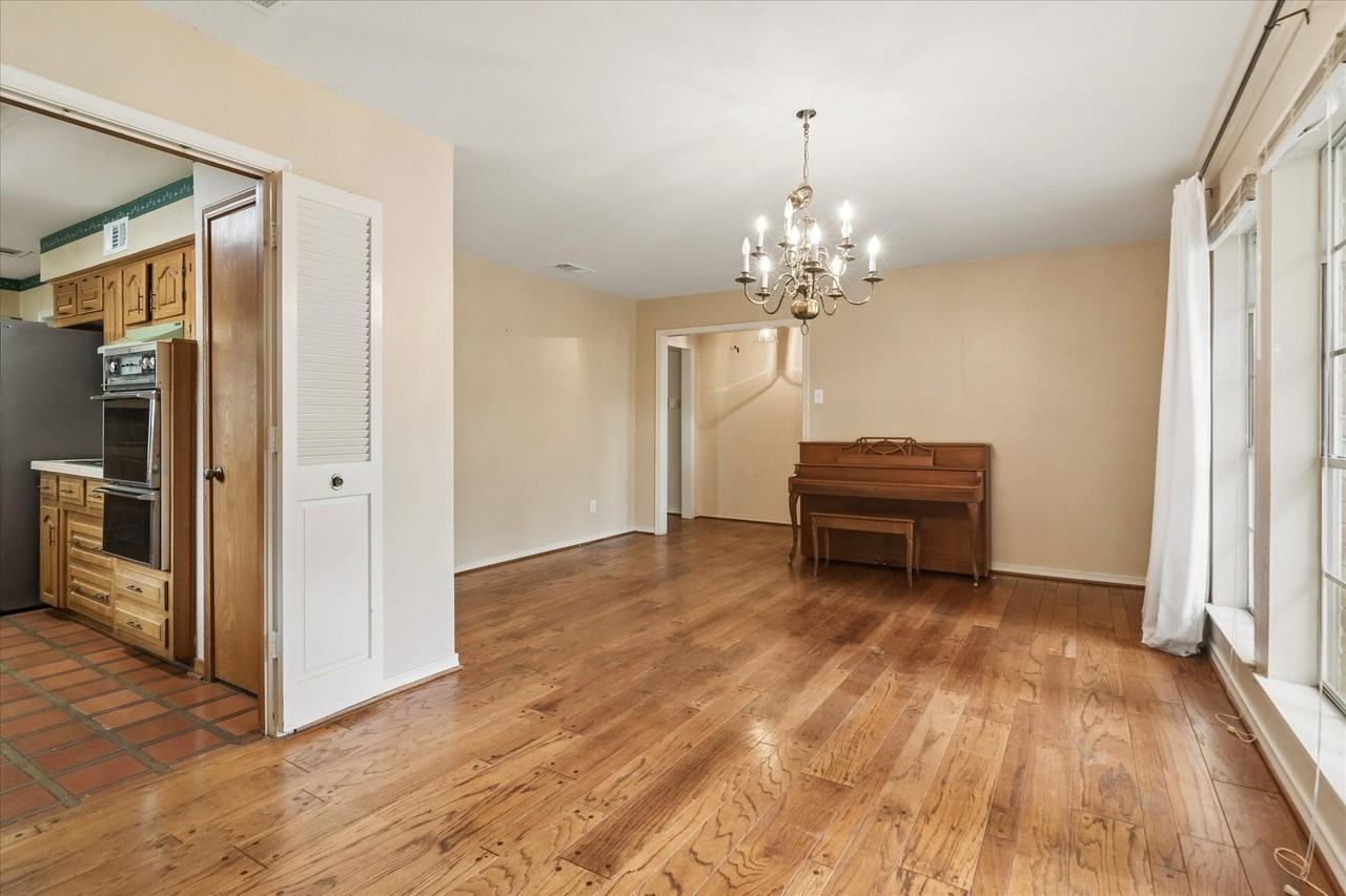 13437 Purple Sage Rd - Photo 3 of 14