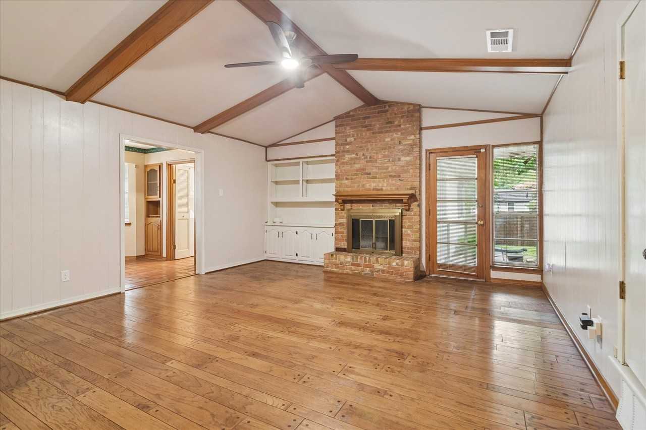 13437 Purple Sage Rd - Photo 4 of 14