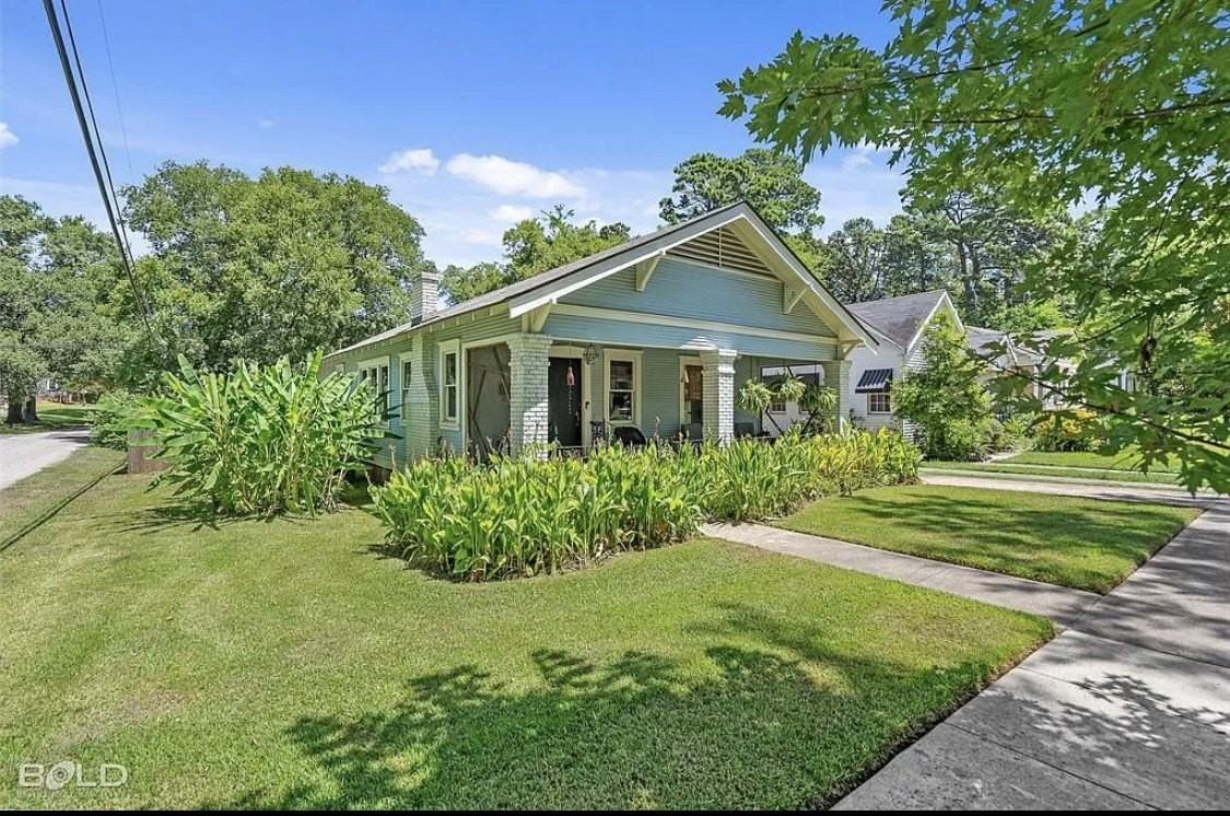 660 College St - Photo 2 of 21