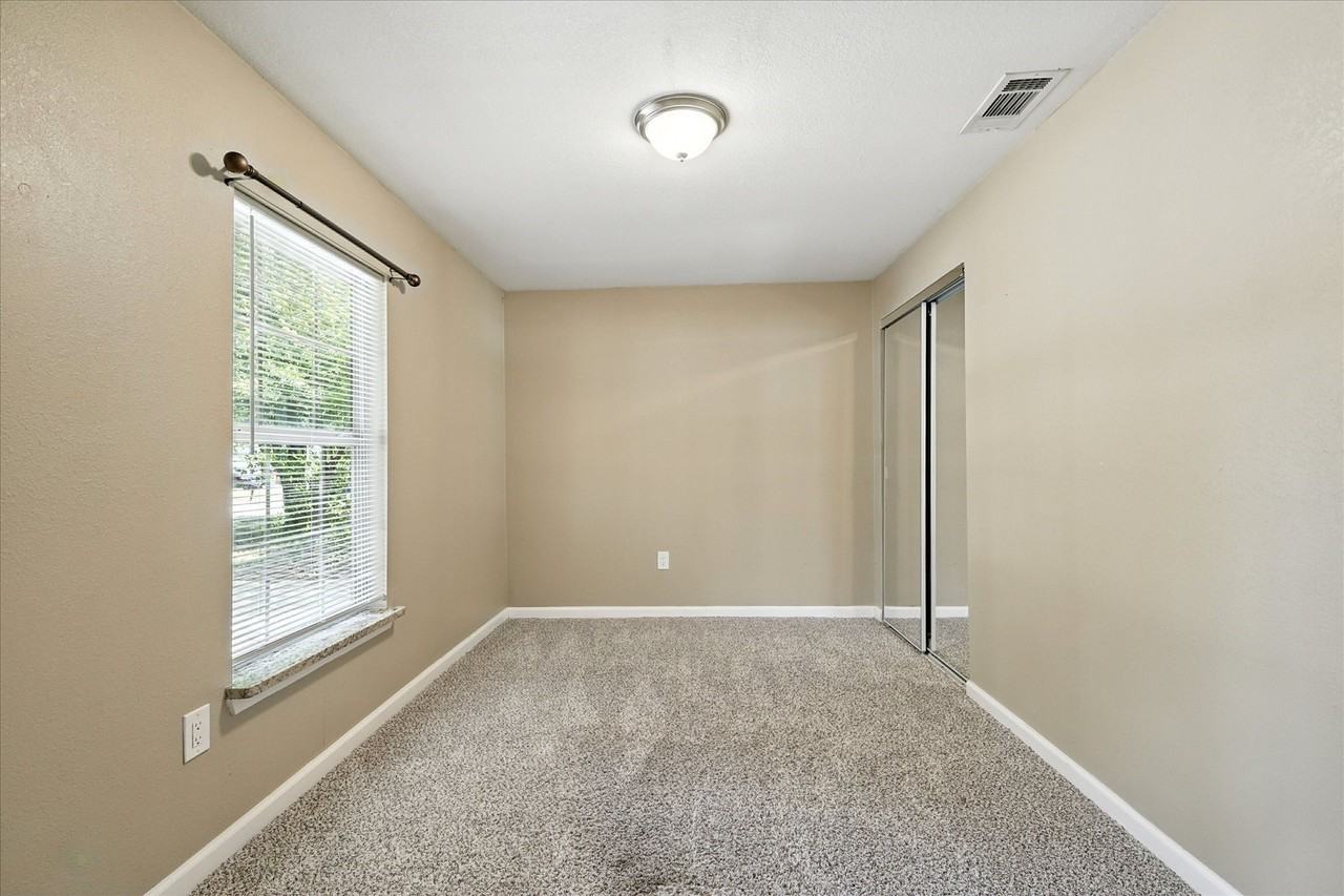 7243 Ash St - Photo 6 of 31