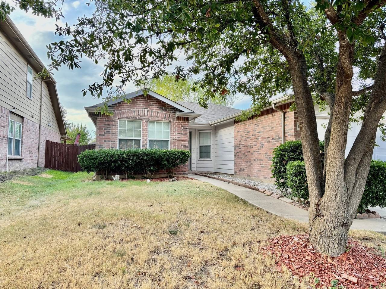 12629 Lost Prairie Dr - Photo 2 of 20