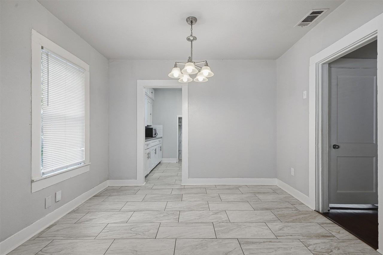 3413 Livingston Ave - Photo 6 of 15