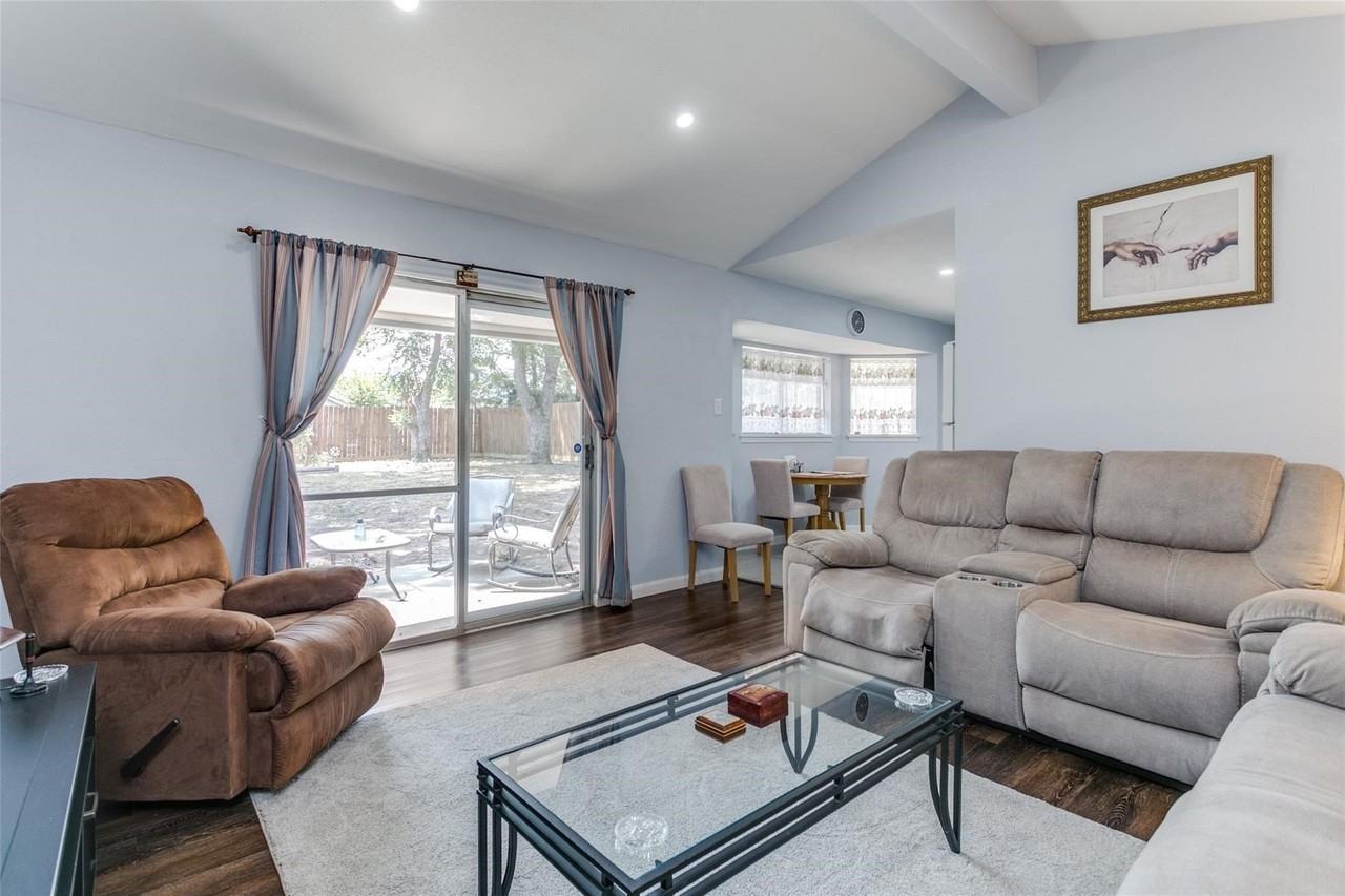 1311 Johns Dr - Photo 3 of 16