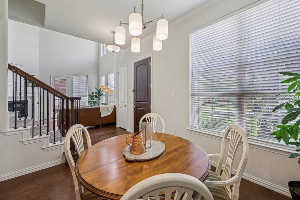 508 Renaissance Ln - Photo 5 of 31