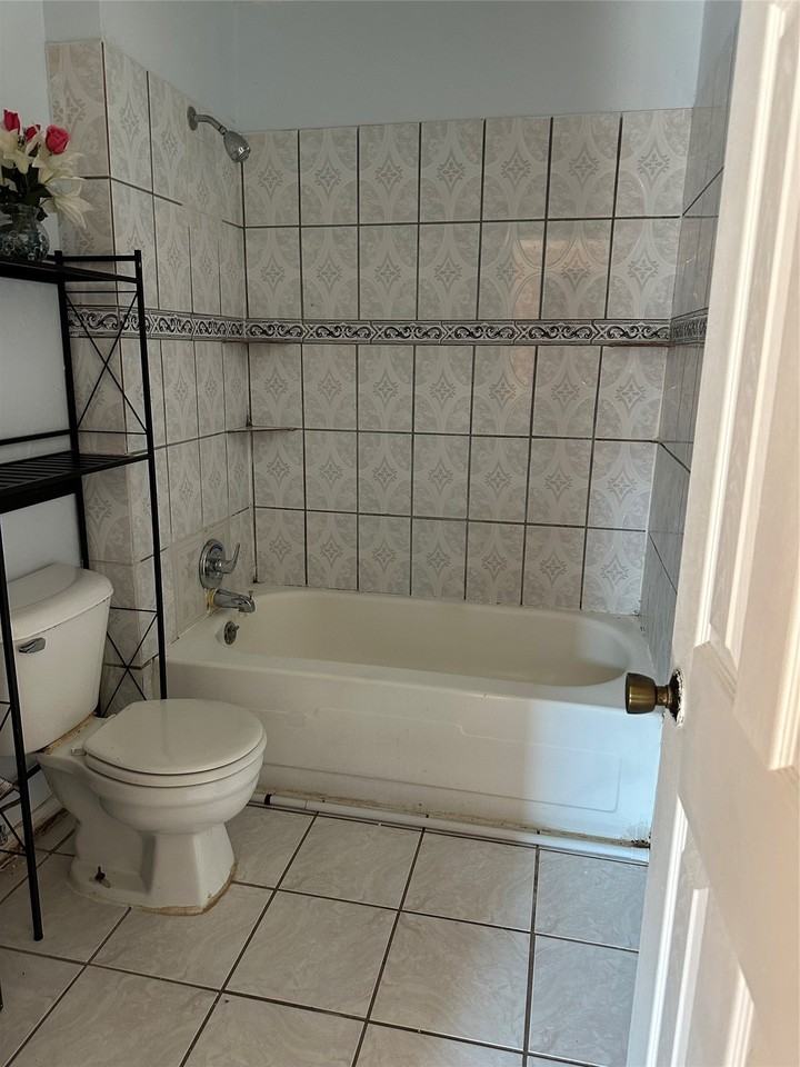 743 Price Dr - Photo 7 of 9