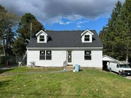 featured image of 14 Meadow Ln