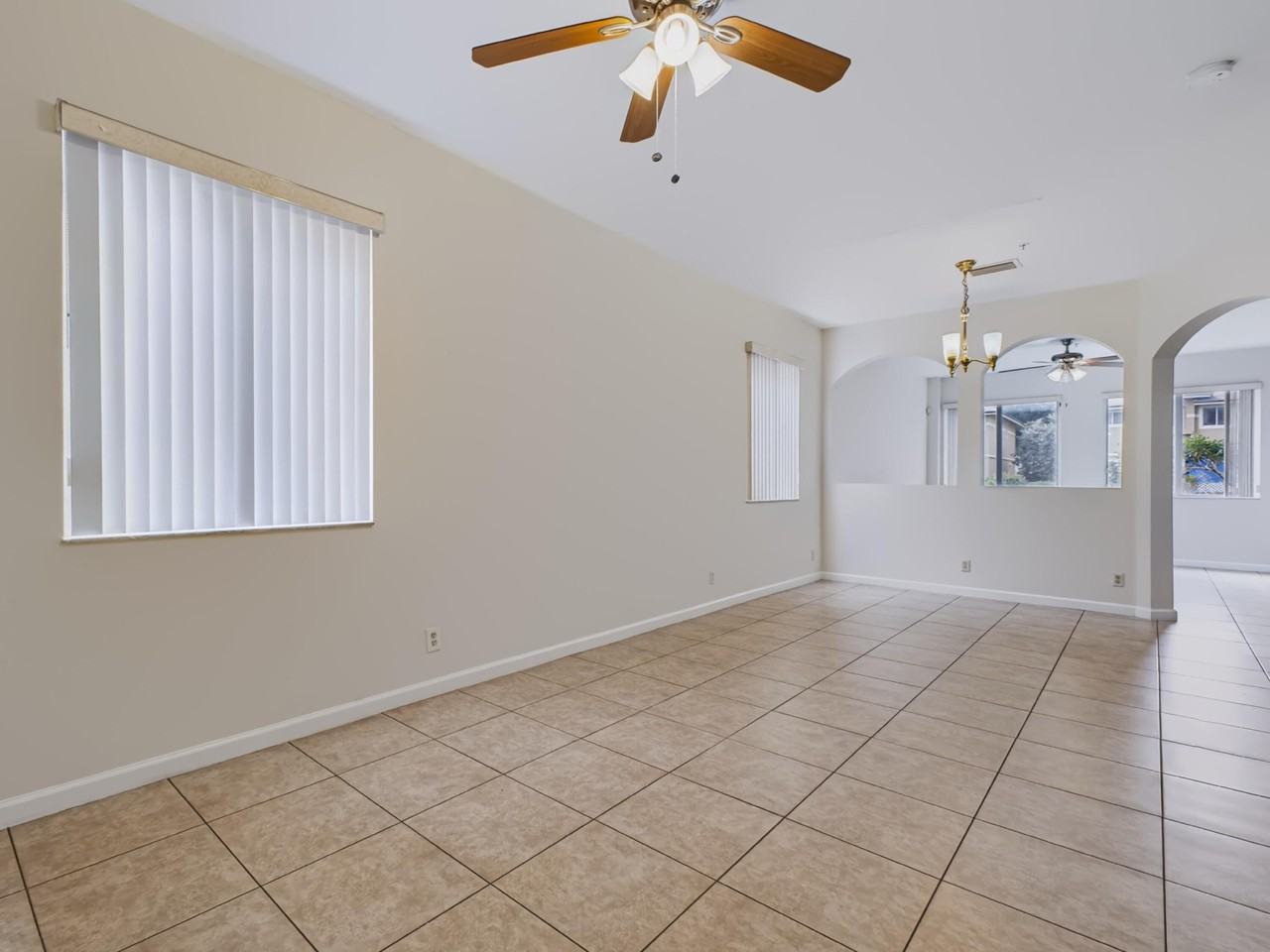 4293 Coventry Pointe Way - Photo 6 of 39