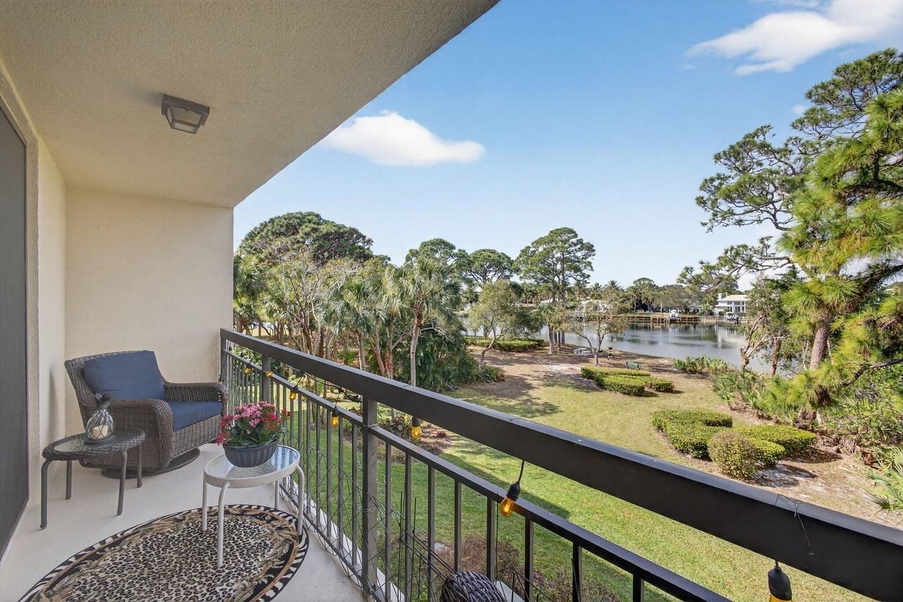 1901 Marina Isle Way #304 - Photo 4 of 50