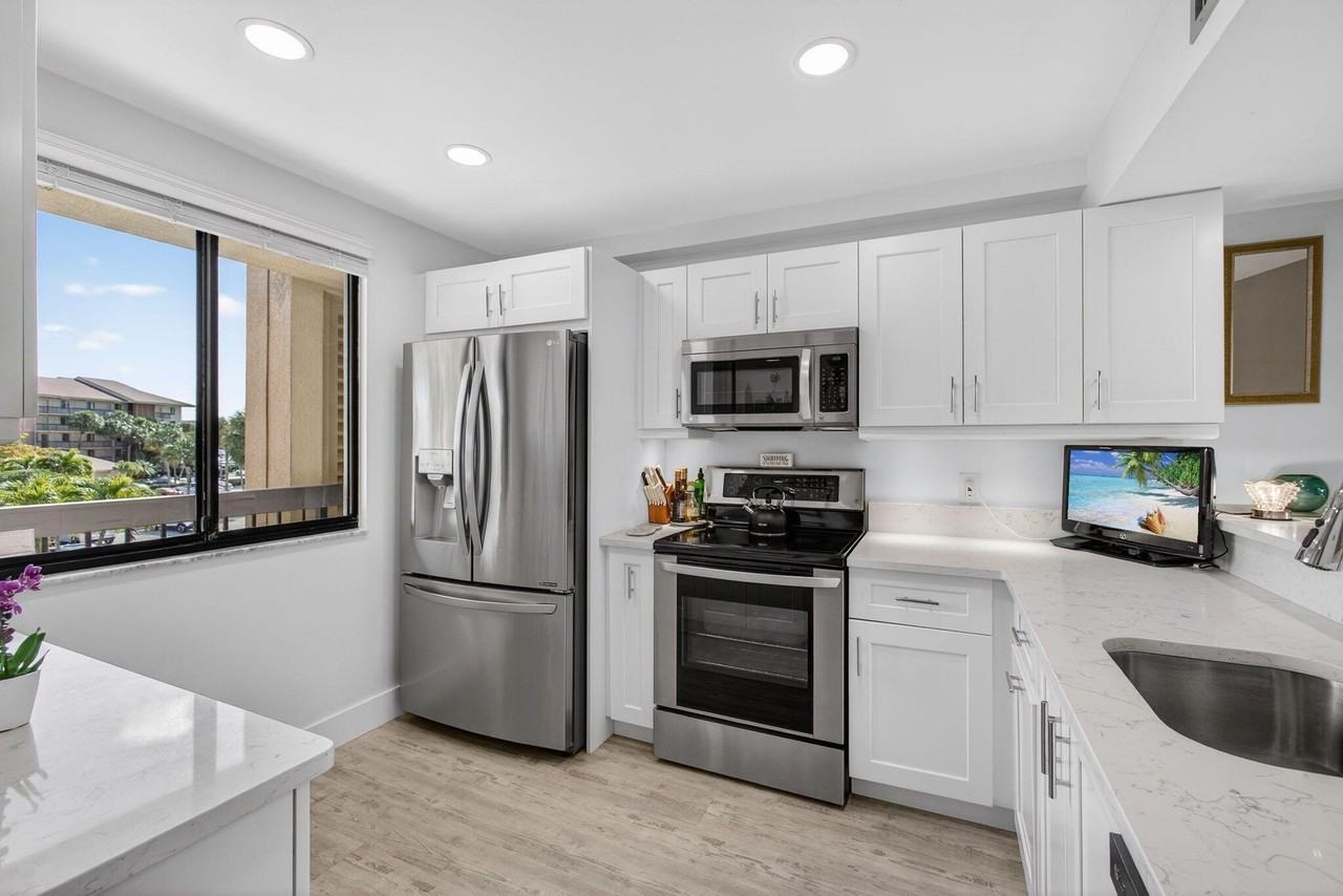 1901 Marina Isle Way #304 - Photo 7 of 50