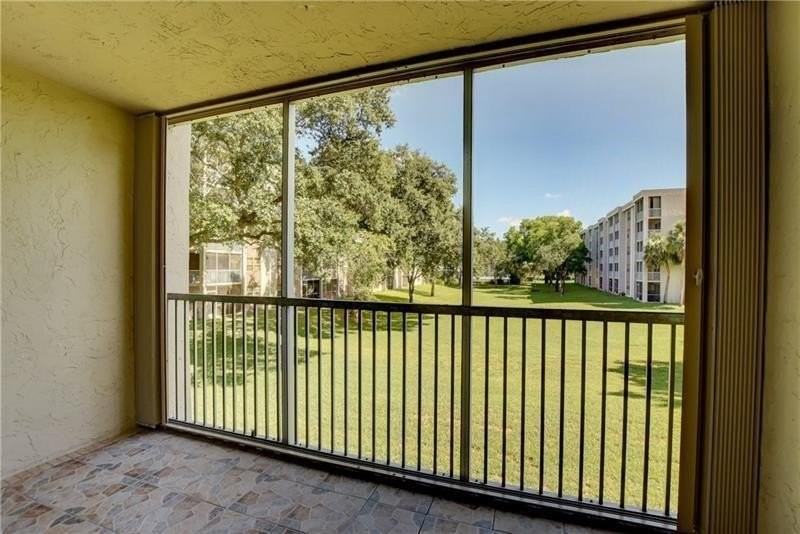 8735 Ramblewood Dr #212 - Photo 4 of 22