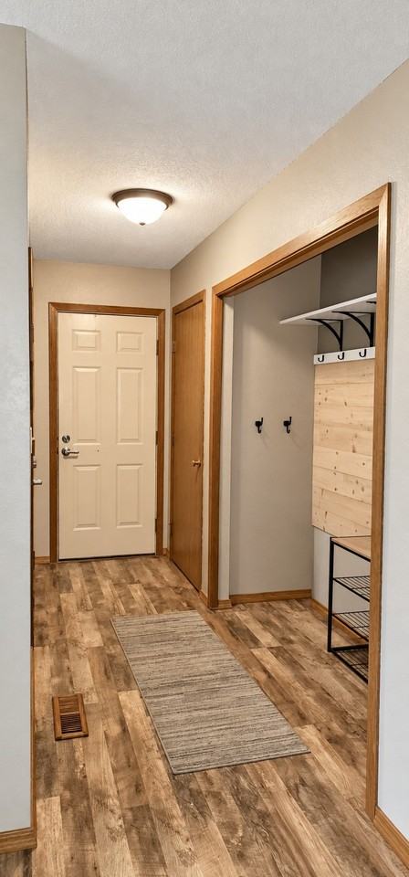 1105 Olena Ave - Photo 6 of 18