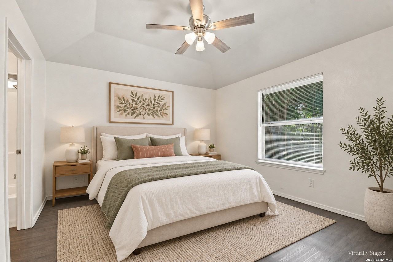 1320 Summerwood Dr - Photo 7 of 19