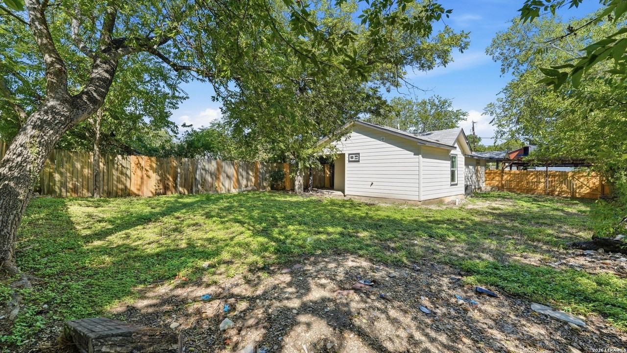 510 Belmont - Photo 7 of 29