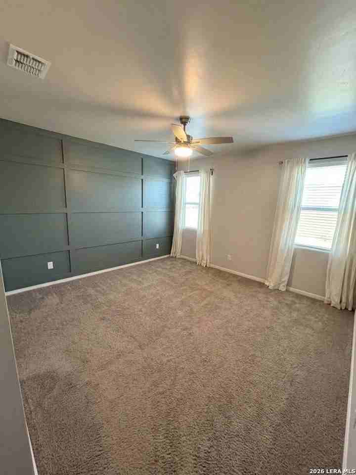 13010 Kathleen St - Photo 4 of 9