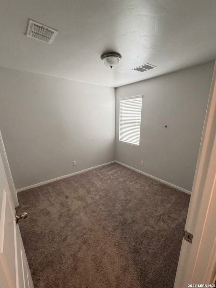 13010 Kathleen St - Photo 7 of 9