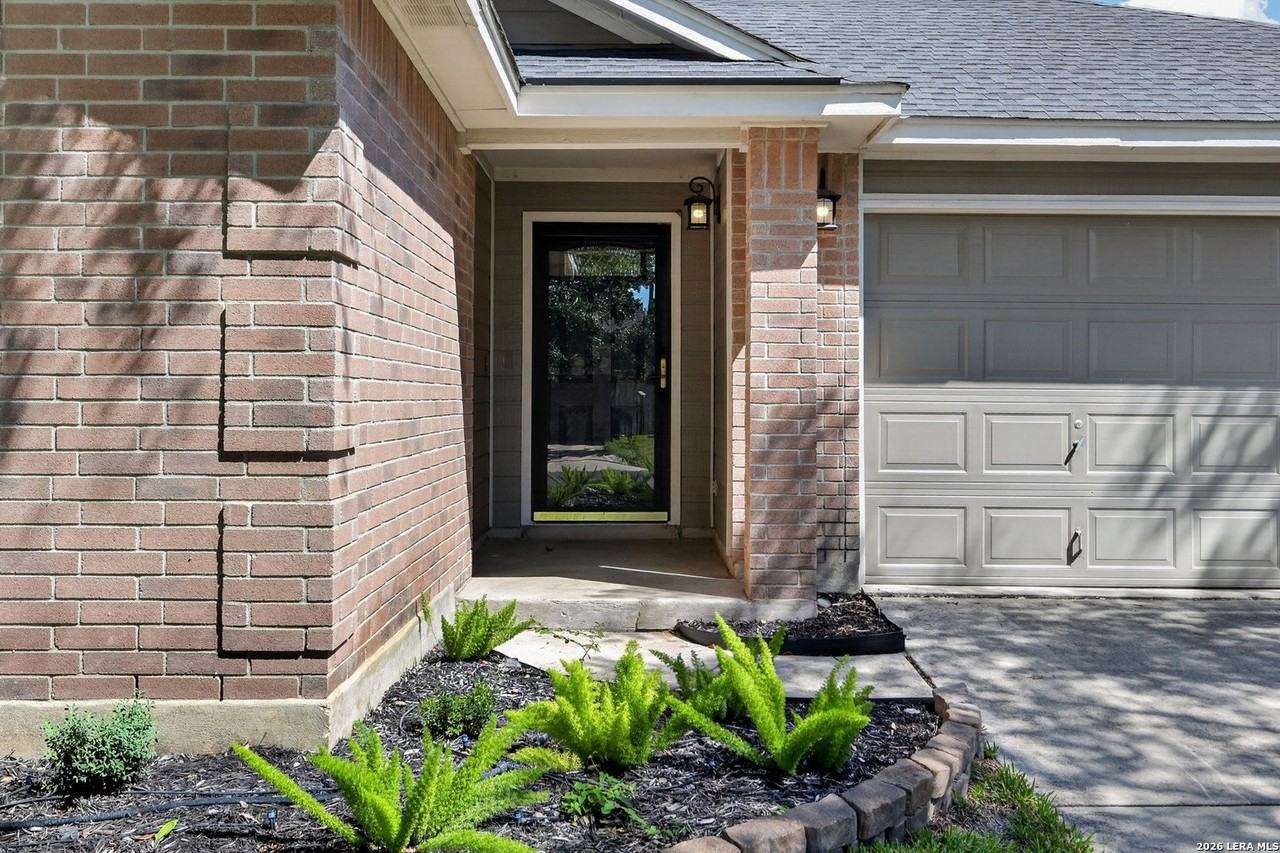 15034 Preston Court Dr - Photo 3 of 30