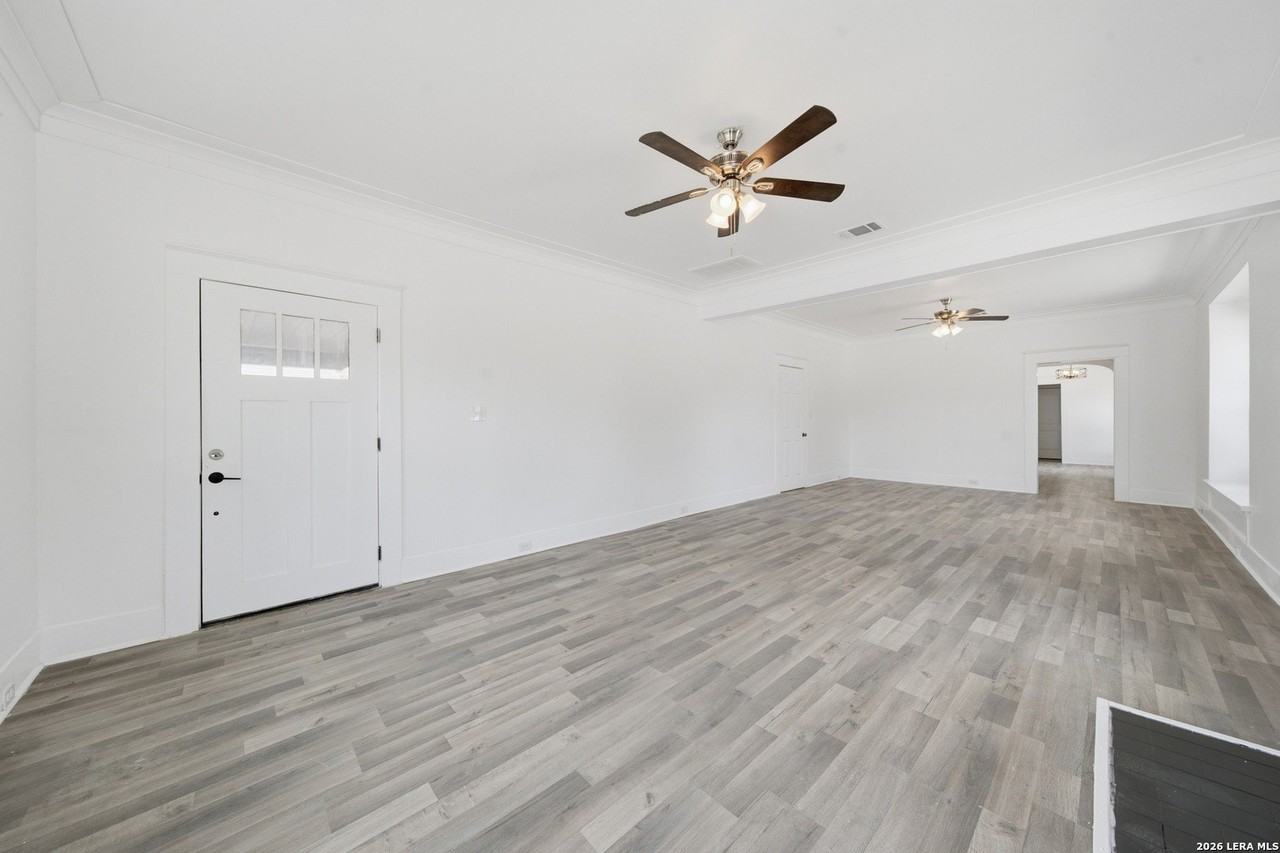 501 Hunstock Ave - Photo 5 of 27