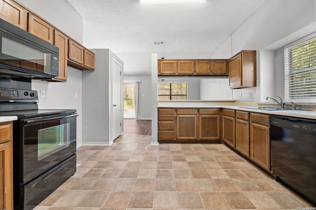 8419 Tiguex - Photo 7 of 24
