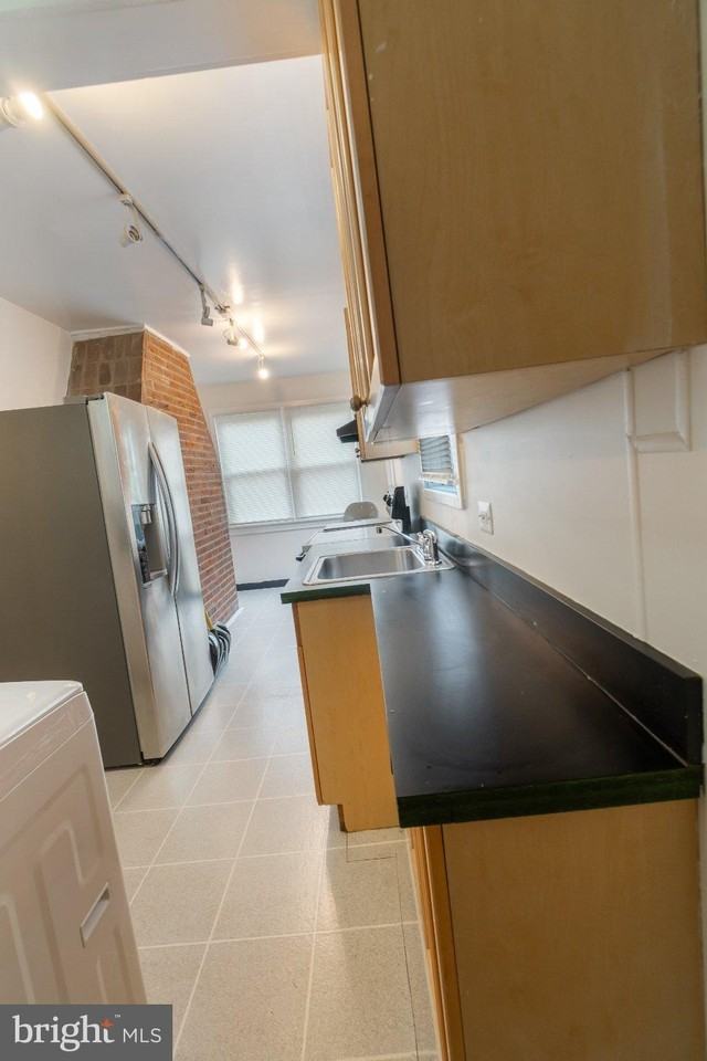 920 Boucher Ave #1 - Photo 4 of 18