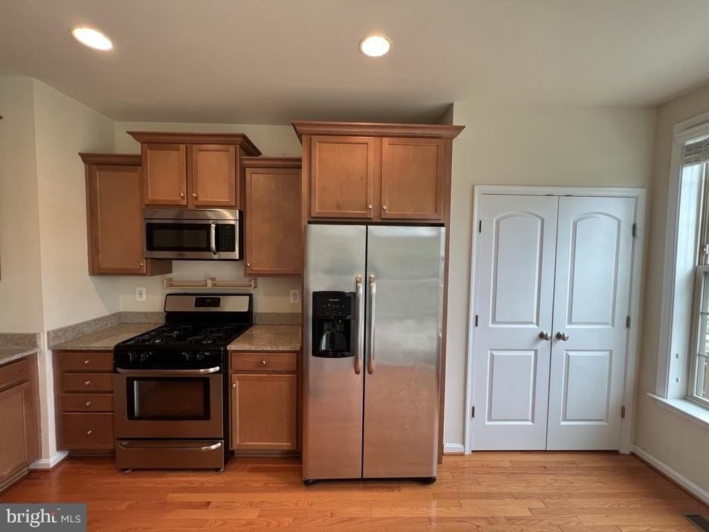 1116 Carinoso Cir - Photo 3 of 27