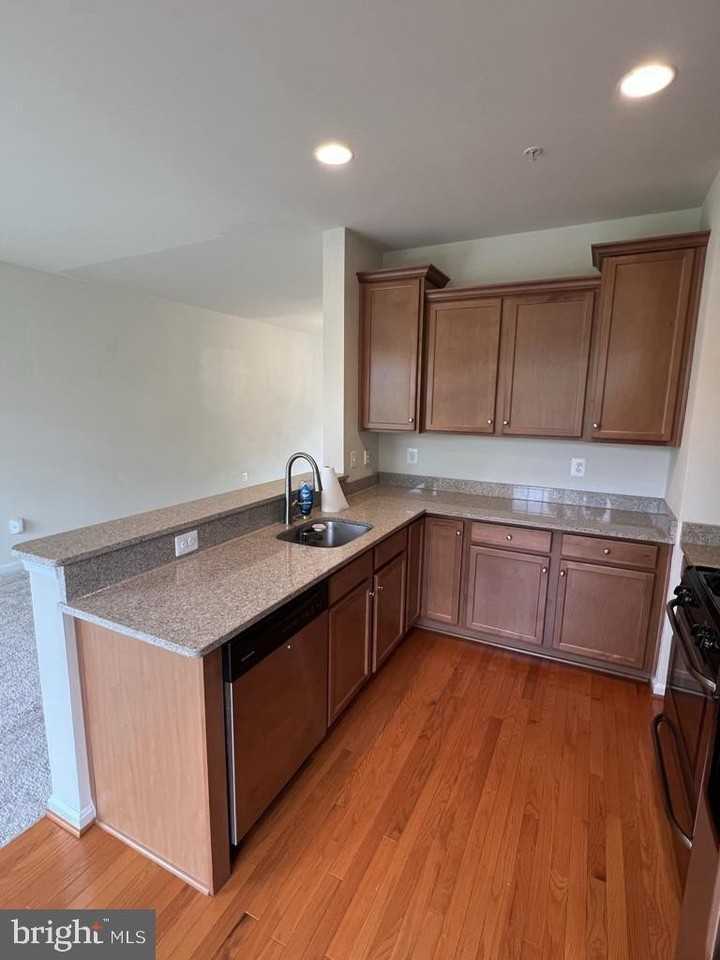 1116 Carinoso Cir - Photo 4 of 27