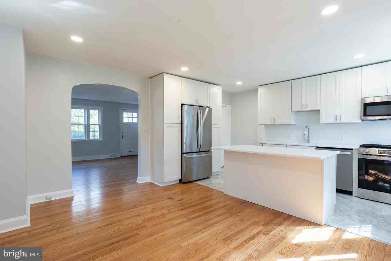 161 Dumbarton Rd - Photo 4 of 19