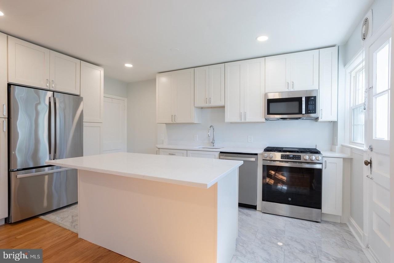 161 Dumbarton Rd - Photo 5 of 19