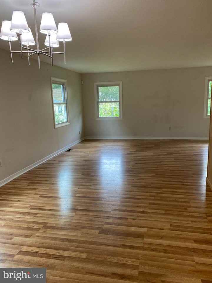16006 Audubon Ln - Photo 2 of 15