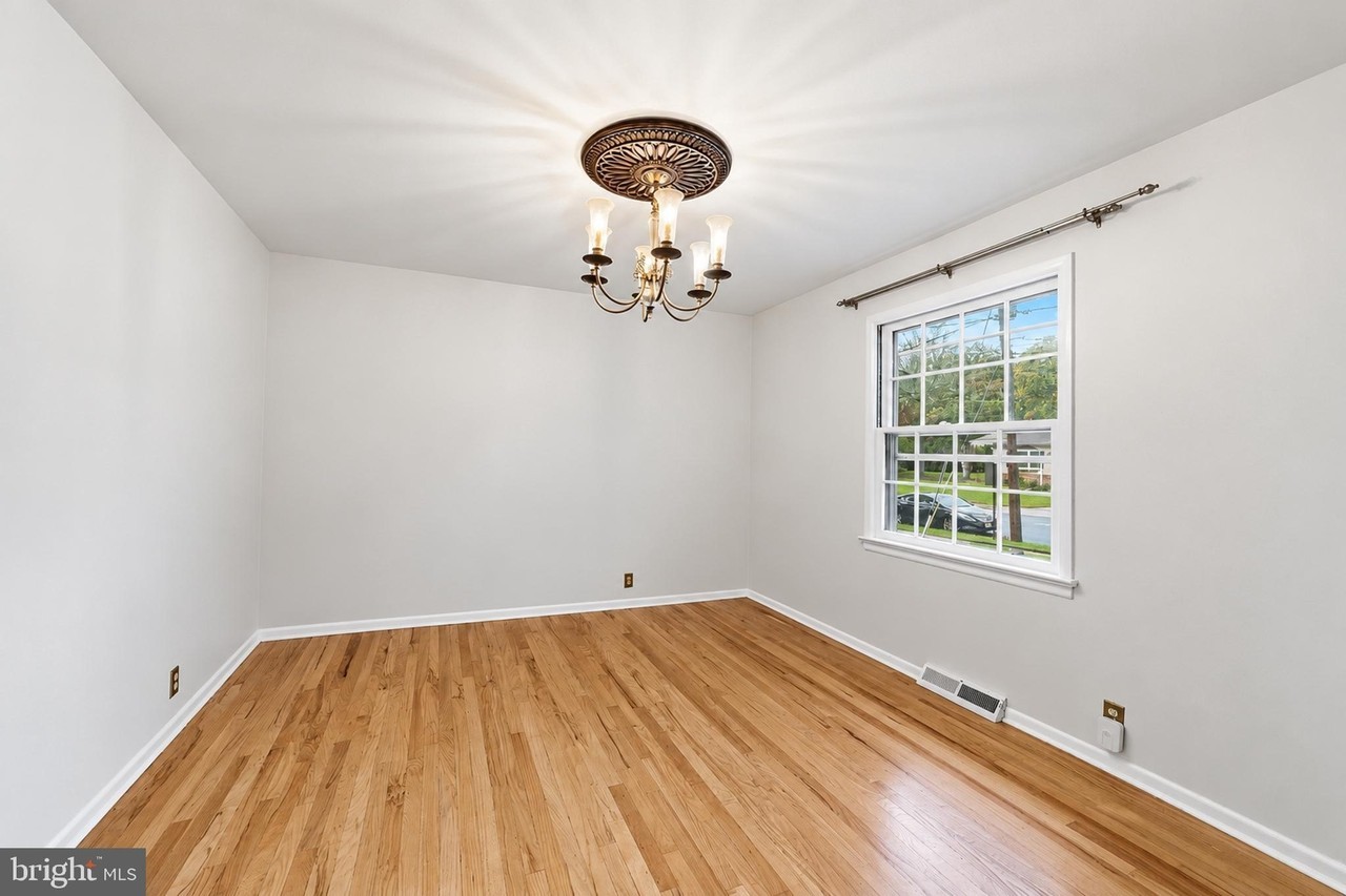 292 Glenn Ave - Photo 6 of 29