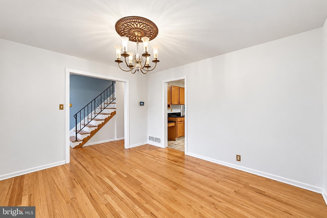292 Glenn Ave - Photo 7 of 29