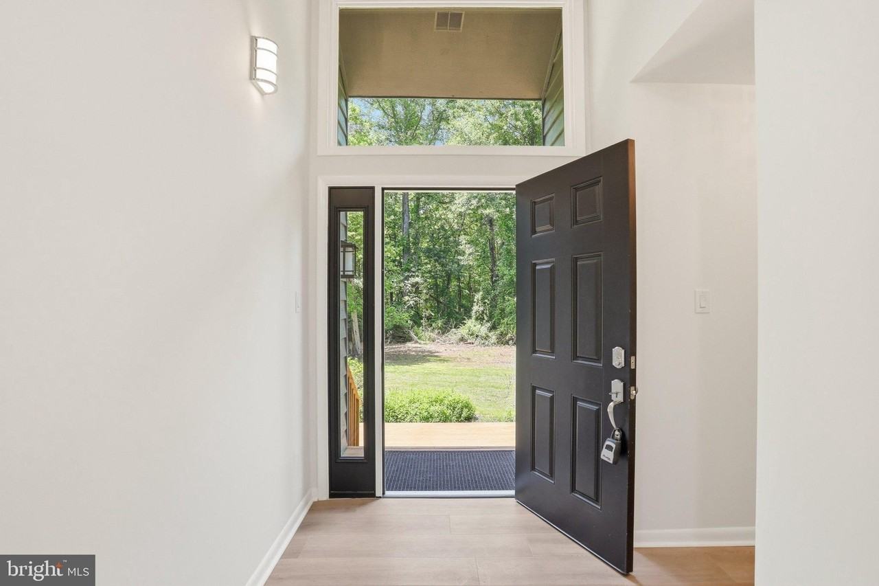2391 Holly Springs Rd - Photo 2 of 19