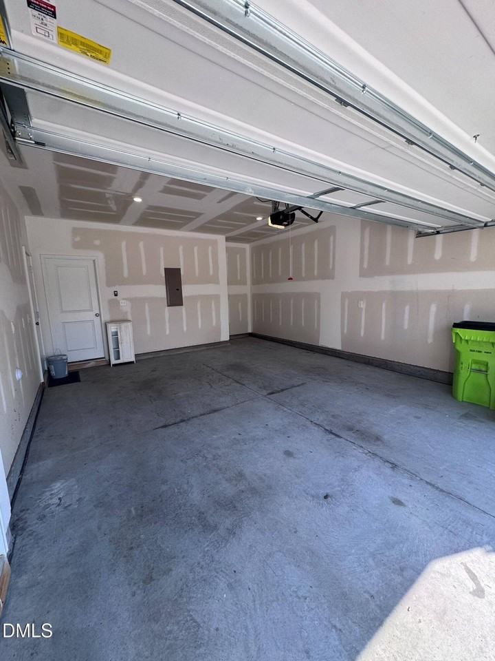 1131 Falling Rock Pl - Photo 7 of 44