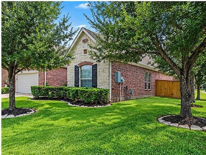 5235 Addison Hills Ln - Photo 2 of 5