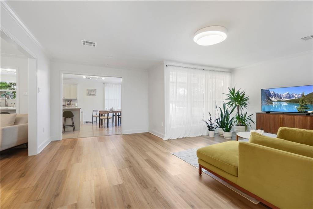 4420 Taft Park - Photo 5 of 20