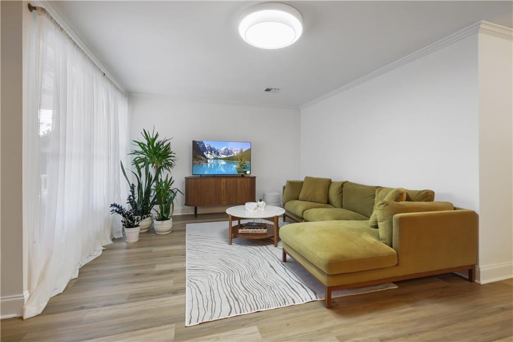 4420 Taft Park - Photo 7 of 20