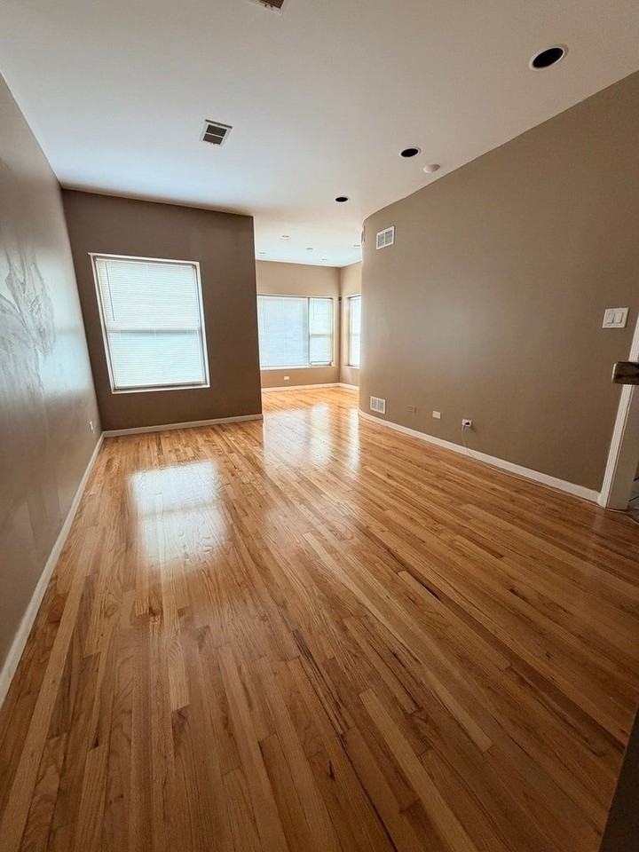1940 E 72nd Pl - Photo 2 of 8
