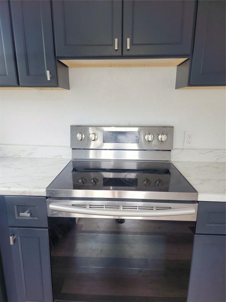Nw 4th Ct - Photo 2 of 7