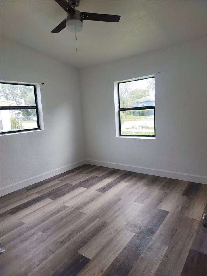 Nw 4th Ct - Photo 6 of 7