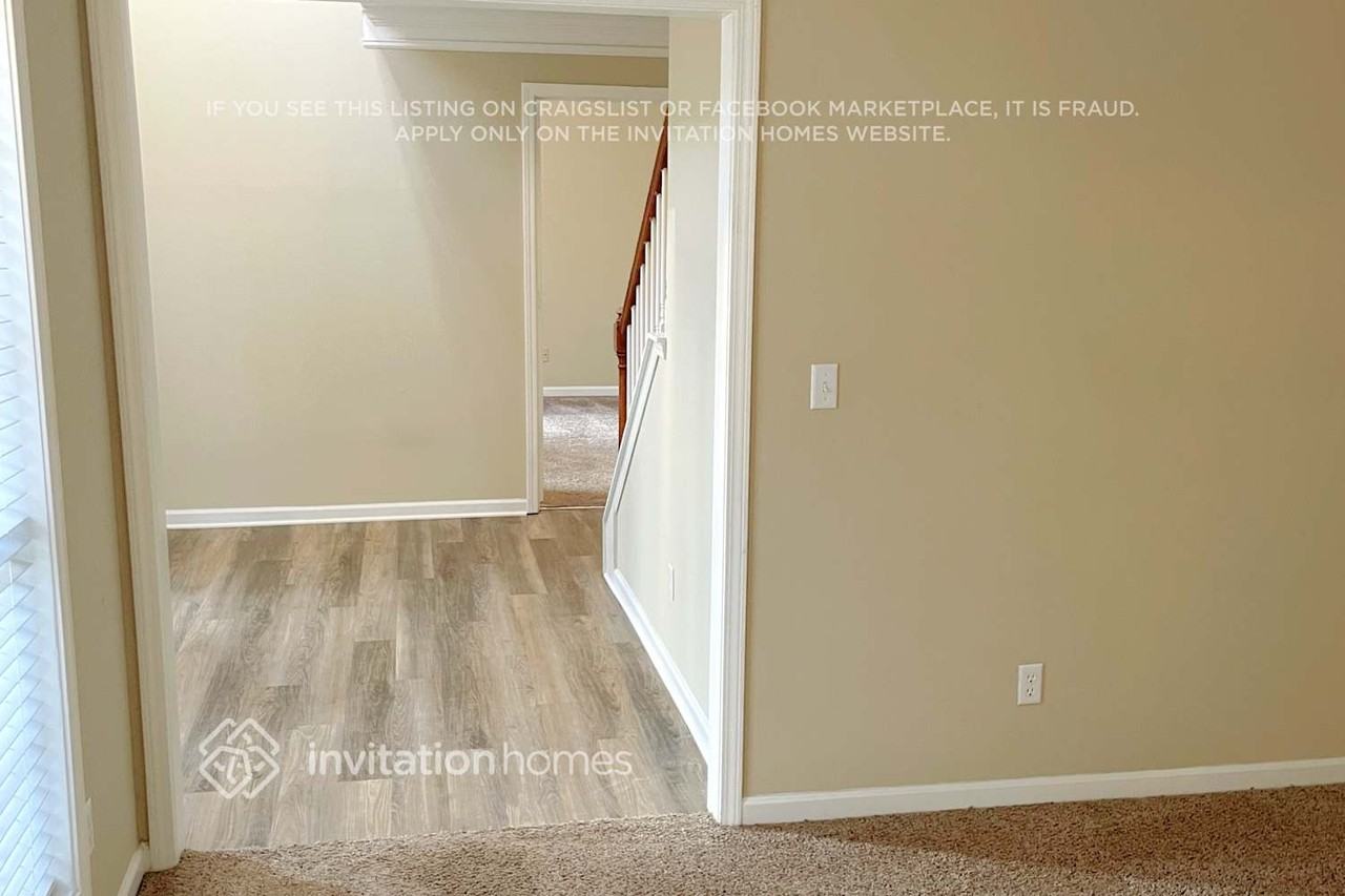 1115 Carriage Trace Cir - Photo 3 of 21