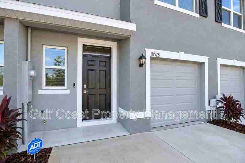 18528 Buckskin Dr - Photo 3 of 45
