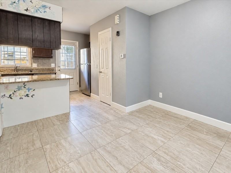 14242 E Hawaii Cir #E - Photo 6 of 31