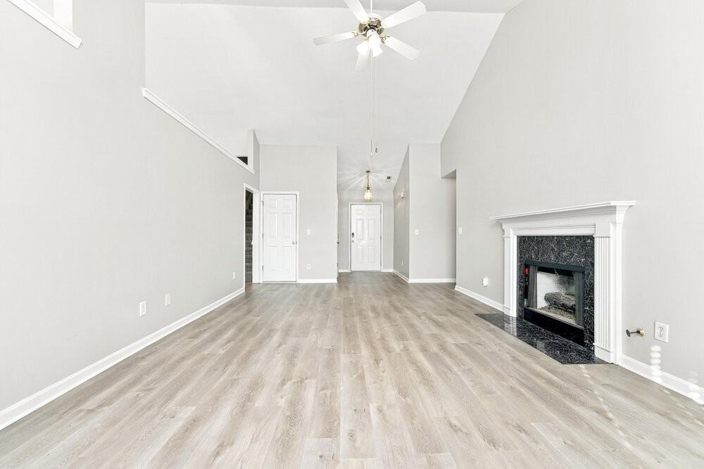 230 Cedarhurst Rd - Photo 5 of 18